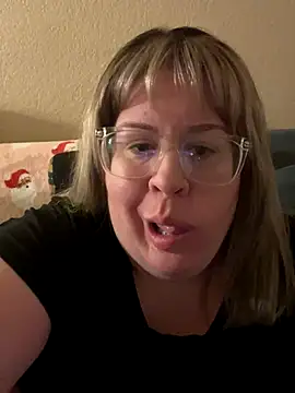 sexymommy1988 online show from November 17, 4:07 am