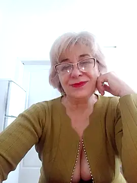 52MiaLove02 online show from February 10, 5:44 am