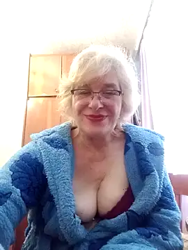 Snapshot of 52MiaLove02 chatting on May 10, 8:30 am 52MiaLove02 online show from May 10, 8:30 am