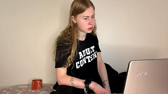 Snapshot of WellSkiffle chatting on October 30, 4:30 pm WellSkiffle online show from October 30, 4:30 pm