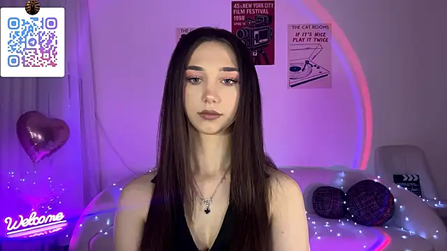 Snapshot of LinaMour chatting on May 20, 10:05 pm LinaMour online show from May 20, 10:05 pm