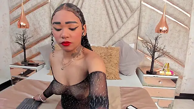 SkylerBloomm online show from December 4, 2:10 am