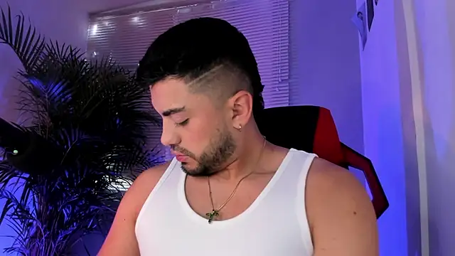 Alexander Diiaz online show from September 17, 11:56 am