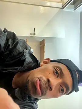 fitsexyman online show from October 24, 11:39 am