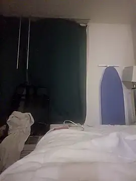 Snapshot of Cocoaversace302 chatting on September 13, 12:43 am Cocoaversace302 online show from September 13, 12:43 am