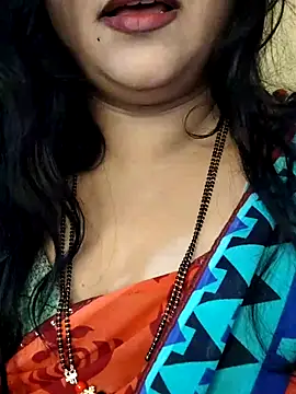 Snapshot of Angel0731 chatting on May 5, 9:50 am Angel0731 online show from May 5, 9:50 am