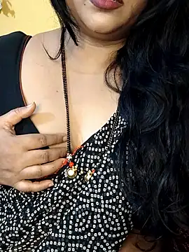 Snapshot of Angel0731 chatting on May 7, 9:53 pm Angel0731 online show from May 7, 9:53 pm