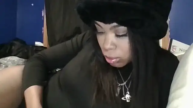 Snapshot of Idonotcherishu chatting on January 10, 2:46 am Idonotcherishu online show from January 10, 2:46 am