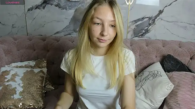 Snapshot of Virgin_Mind chatting on September 14, 1:05 am Virgin Mind online show from September 14, 1:05 am
