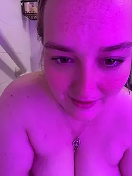 Snapshot of Princessblazed444 chatting on August 4, 5:15 pm Princessblazed444 online show from August 4, 5:15 pm