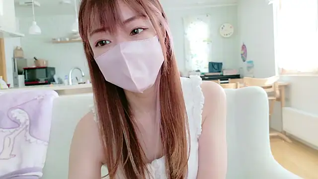 Snapshot of SUZU_1201 chatting on February 12, 12:38 am SUZU 1201 online show from February 12, 12:38 am