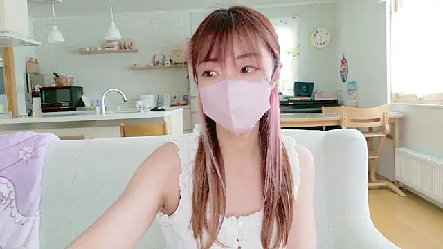 Snapshot of SUZU_1201 chatting on February 15, 2:30 am SUZU 1201 online show from February 15, 2:30 am