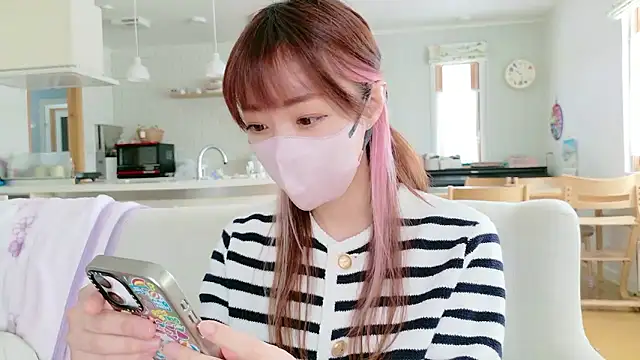 Snapshot of SUZU_1201 chatting on February 23, 1:25 am SUZU 1201 online show from February 23, 1:25 am