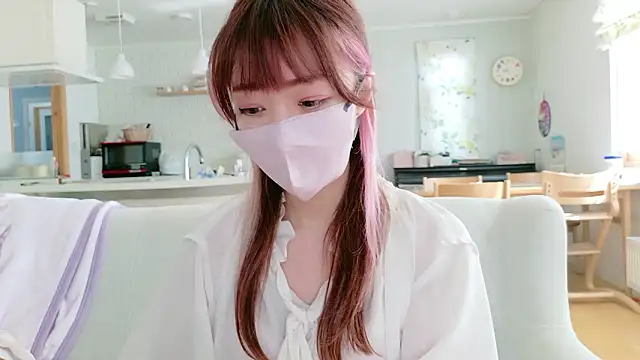 Snapshot of SUZU_1201 chatting on February 25, 1:37 am SUZU 1201 online show from February 25, 1:37 am