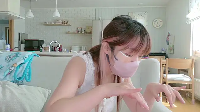 SUZU 1201 online show from April 19, 1:38 am