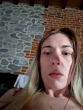 Snapshot of SexyAlya chatting on September 27, 9:14 am SexyAlya online show from September 27, 9:14 am