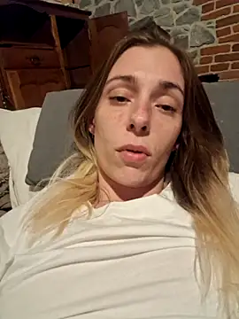 Snapshot of SexyAlya chatting on October 1, 11:00 pm SexyAlya online show from October 1, 11:00 pm