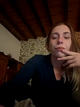 Snapshot of SexyAlya chatting on October 31, 12:11 am SexyAlya online show from October 31, 12:11 am