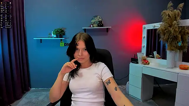 renata sweety online show from September 17, 1:02 pm