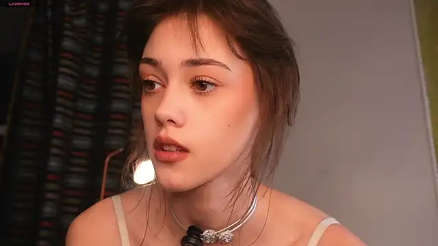 Snapshot of ttragedienne chatting on October 30, 1:45 pm ttragedienne online show from October 30, 1:45 pm