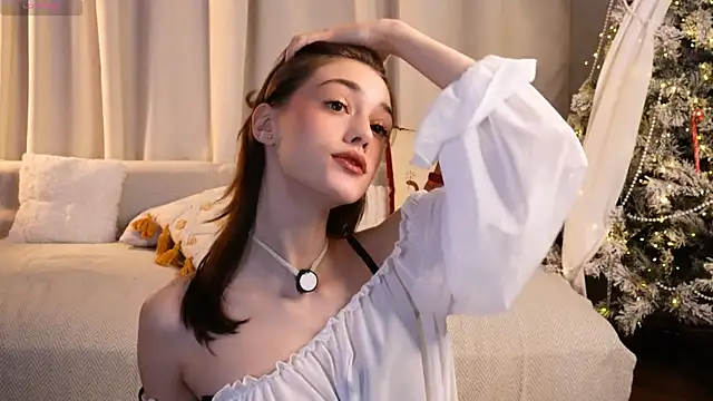 Snapshot of ttragedienne chatting on December 22, 2:25 pm ttragedienne online show from December 22, 2:25 pm