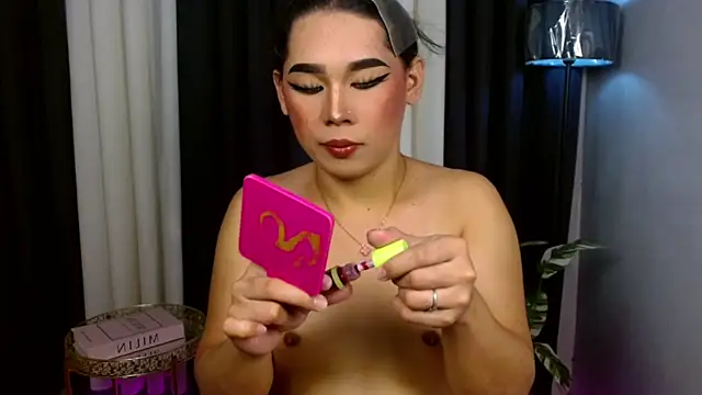 Snapshot of Kiethmadison_Miller chatting on October 12, 7:18 am Kiethmadison Miller online show from October 12, 7:18 am