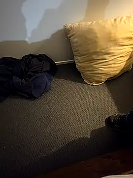 Snapshot of brokecountrylads chatting on September 26, 6:28 am brokecountrylads online show from September 26, 6:28 am