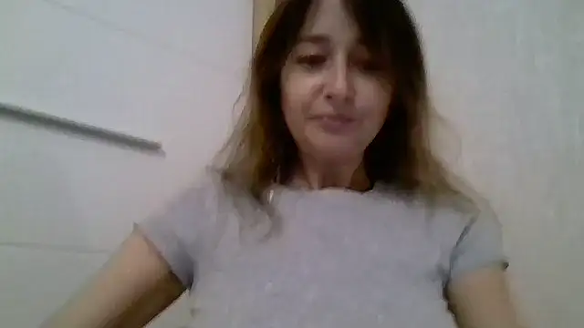 Avenique online show from October 8, 3:53 pm