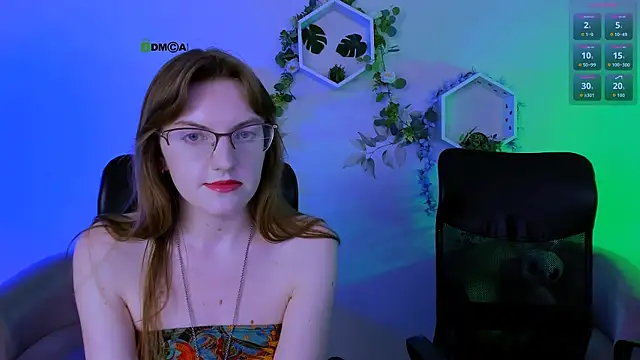 Snapshot of gloria_bubble chatting on July 13, 7:27 pm gloria bubble online show from July 13, 7:27 pm