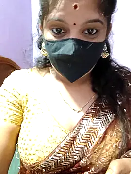 luci-queen online show from September 22, 5:20 am