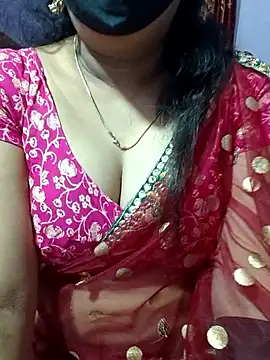 luci-queen online show from September 25, 5:44 am