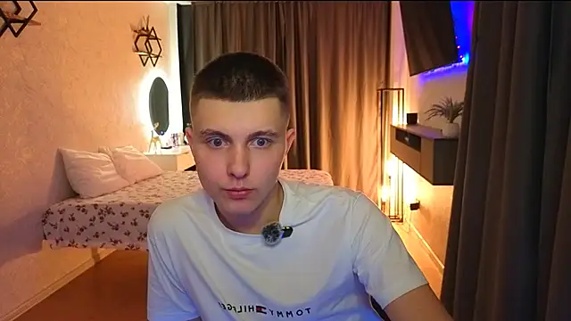 Denisx444 online show from February 18, 5:20 pm