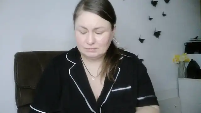 Snapshot of MartaXLove chatting on April 19, 7:51 am MartaXLove online show from April 19, 7:51 am