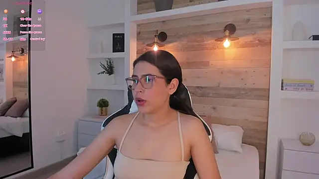 desireee  online show from January 17, 12:21 pm