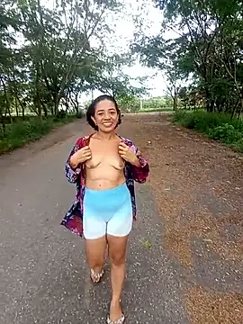 charlotte dante212 online show from December 13, 9:09 pm