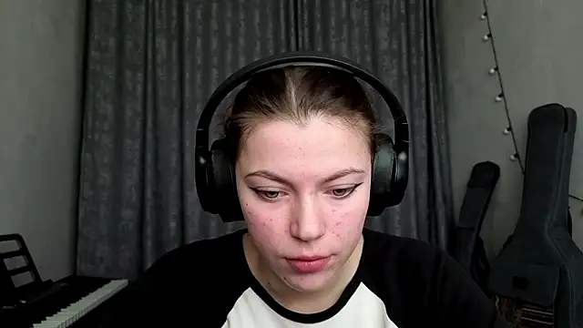 CutieAnny online show from March 10, 6:18 am