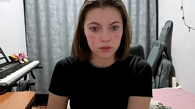 Snapshot of CutieAnny chatting on May 14, 8:26 pm CutieAnny online show from May 14, 8:26 pm