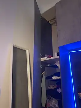 YumiLux online show from March 27, 3:34 pm