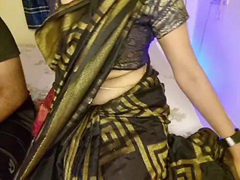 Snapshot of hot_spicey chatting on May 19, 7:31 pm hot spicey online show from May 19, 7:31 pm