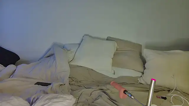 Snapshot of Horny_mom40 chatting on October 10, 8:41 pm Horny mom40 online show from October 10, 8:41 pm