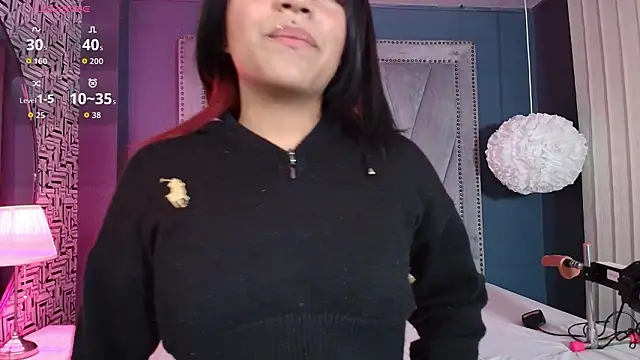 Snapshot of Manelyk_evanss_ chatting on February 9, 5:17 pm Manelyk evanss online show from February 9, 5:17 pm