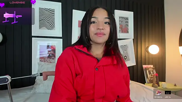 Snapshot of Manelyk_evanss_ chatting on February 17, 5:08 pm Manelyk evanss online show from February 17, 5:08 pm