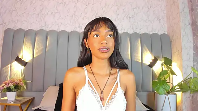 aylacallowey online show from March 11, 7:20 pm