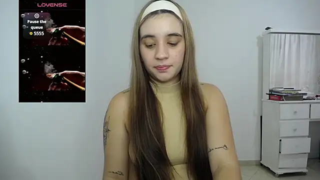 Snapshot of Ambar_lynn chatting on October 18, 5:57 pm Ambar lynn online show from October 18, 5:57 pm