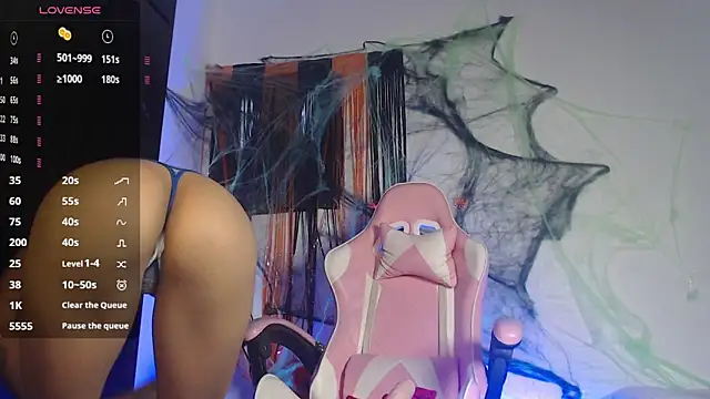 Aprill18  online show from October 28, 1:03 pm