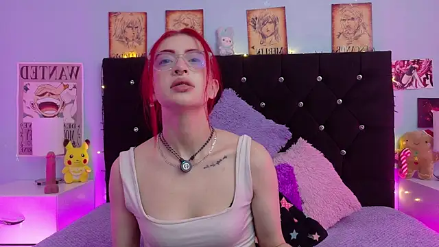 Snapshot of lizz_bela1 chatting on May 3, 12:27 am lizz bela1 online show from May 3, 12:27 am