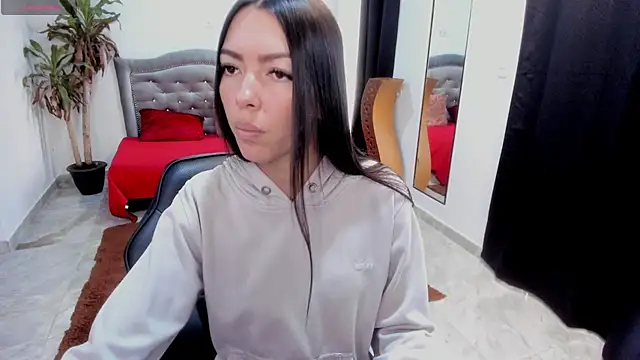 fox valerie online show from April 16, 3:46 pm