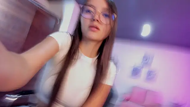 bella fox 1 online show from April 11, 2:21 pm