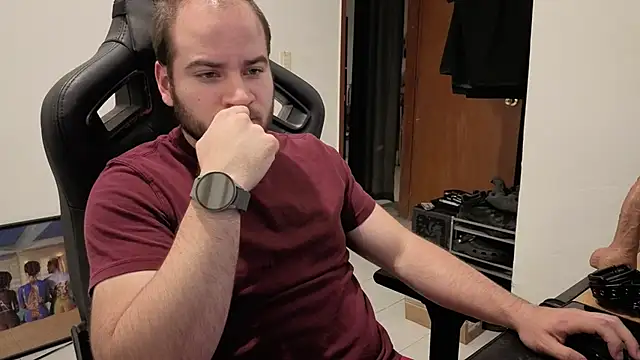 Snapshot of Paul00474 chatting on September 27, 2:16 am Paul00474 online show from September 27, 2:16 am