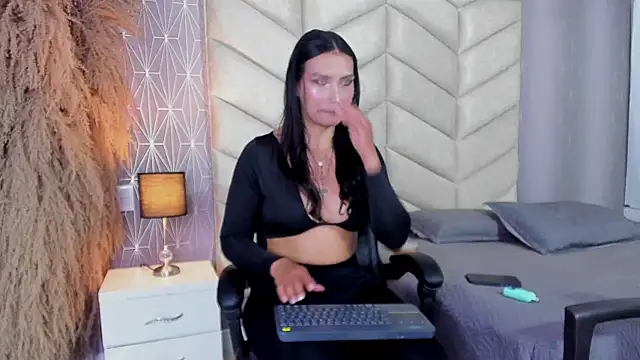 samiradoll online show from November 11, 10:54 pm